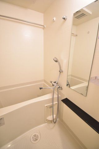 グランカリテ大正ドマーニの浴室