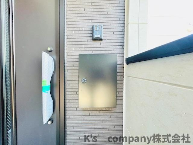 茅ヶ崎市高田1丁目　新築戸建　2号棟の玄関|玄関周辺スペース◇