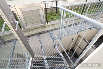 【バルコニー】