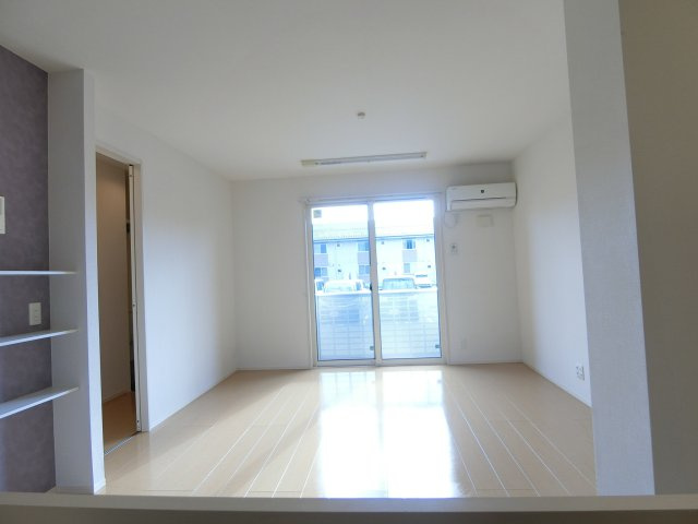 ライブコート　Ａの居間・リビング|イメージ写真102号室