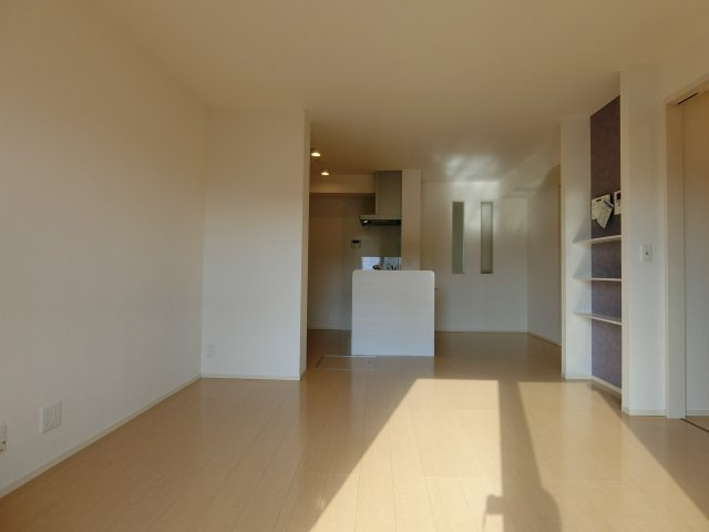 ライブコート　Ａの居間・リビング|イメージ写真102号室