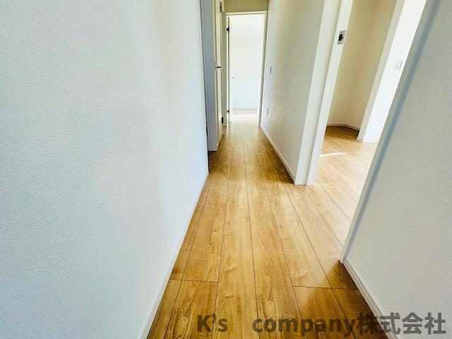 茅ヶ崎市高田1丁目　新築戸建　3号棟の内装|階段ホール◇