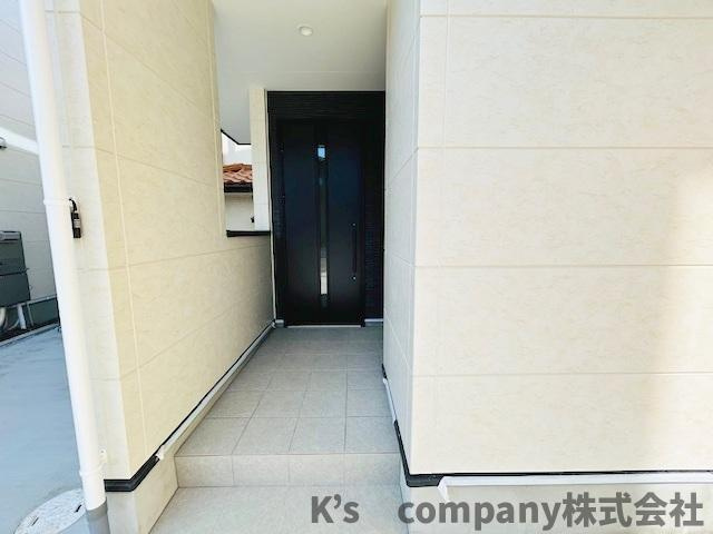 茅ヶ崎市高田1丁目　新築戸建　3号棟の玄関|外玄関周辺スペース◇