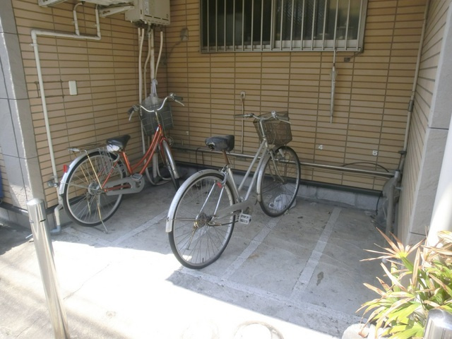 北小岩パレスのその他共用部分|自転車置き場。