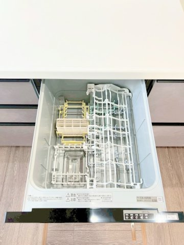【キッチン】 | ◆◇横浜市青葉区荏田西　新築一戸建て　1号棟◇◆ | ◆食後の食器洗いは食洗機にお任せ！ご家族と団らんの時間を。家事の時短に効果大の食洗器付き。高温洗浄、節水効果もございます。