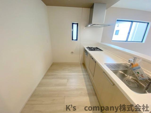 茅ヶ崎市高田1丁目　新築戸建　4号棟のキッチン|同施工例