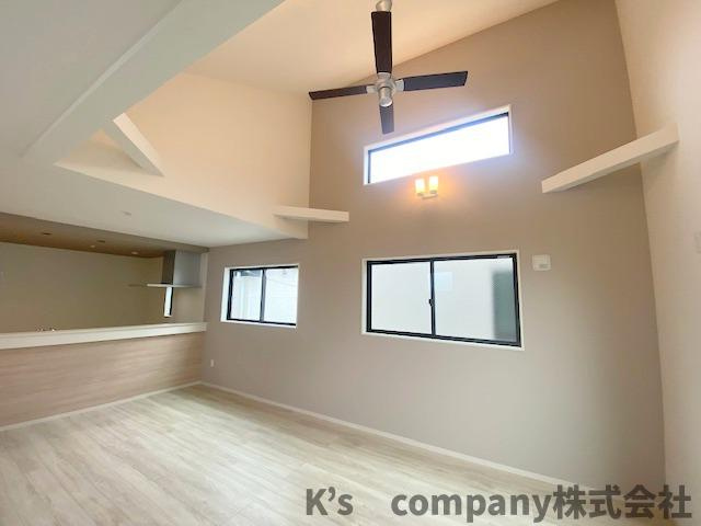 茅ヶ崎市高田1丁目　新築戸建　4号棟の居間・リビング|同施工例