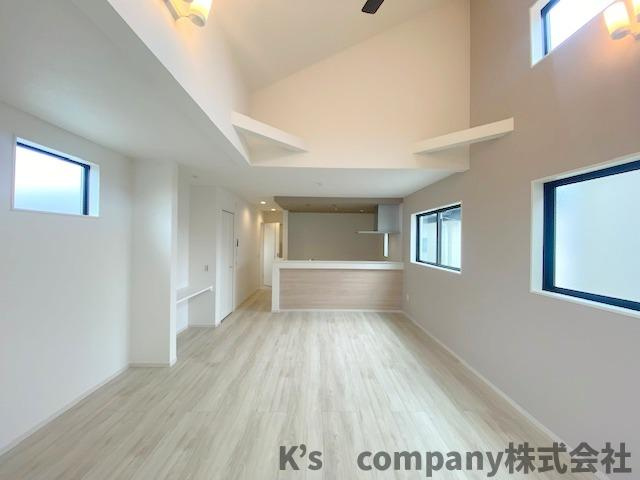 茅ヶ崎市高田1丁目　新築戸建　4号棟の居間・リビング|同施工例