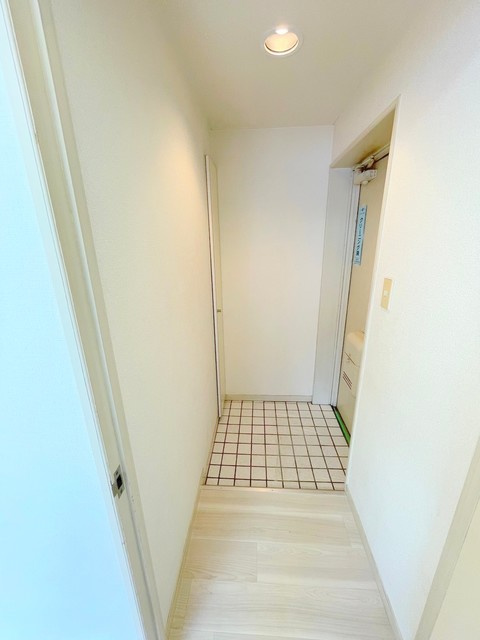 ピアー中野の玄関|玄関から明るい空間です