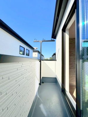 【バルコニー】 | ◆◇横浜市青葉区荏田西　新築一戸建て　4号棟◇◆ | ◆日当たり良好なバルコニー！毎日のお洗濯にも嬉しいですね！