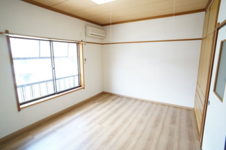 【寝室】 | コーポ・ピステル | 反転タイプの画像です