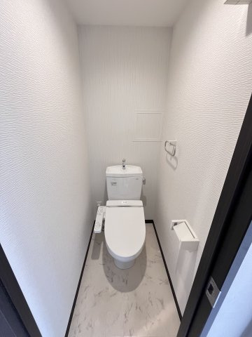 大阪市都島区毛馬町１丁目の賃貸マンションのトイレ