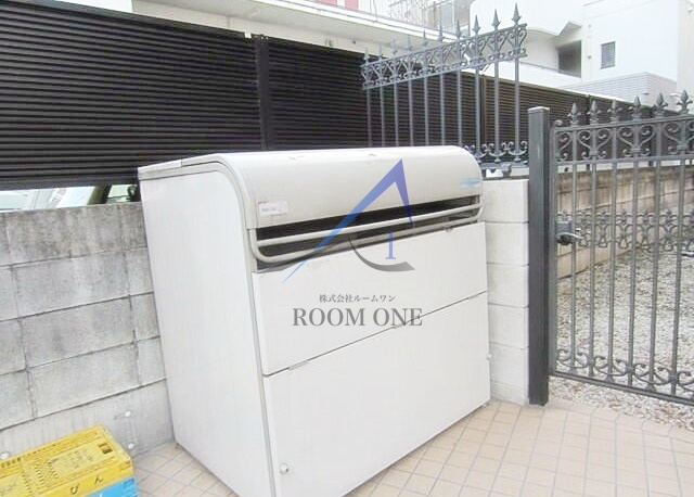 アーク桜新町のその他共用部分|敷地内ごみ置き場です。