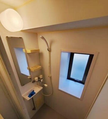 【シャワールーム】 | メゾン・ド・オーポン