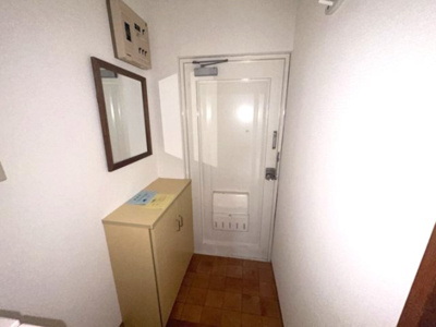 【玄関】 | アポスタ蔵本公園