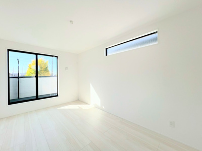 【洋室】 | ◆◇横浜市青葉区荏田西　新築一戸建て　3号棟◇◆ | ◆柔らかい陽光が差し込む明るいお部屋を演出する設計。彩光の取れる窓が気持ちの良いお部屋を創り上げます。