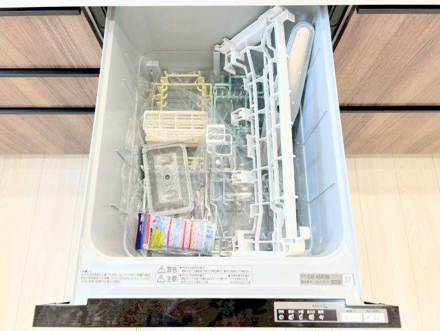 【キッチン】 | ◆◇横浜市青葉区荏田西　新築一戸建て　3号棟◇◆ | ◆食後の食器洗いは食洗機にお任せ！ご家族と団らんの時間を。家事の時短に効果大の食洗器付き。高温洗浄、節水効果もございます。