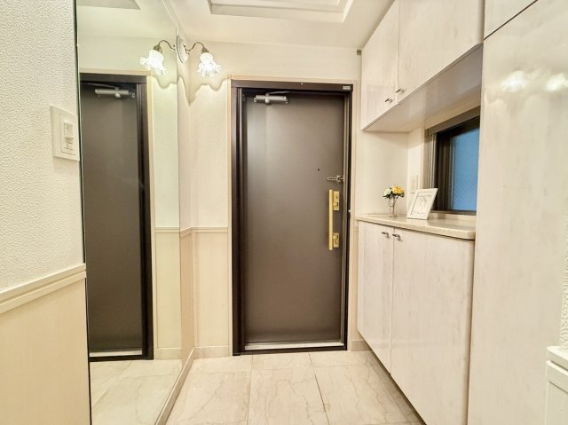 東急ドエル・アルス住吉本町グランスティージュの玄関