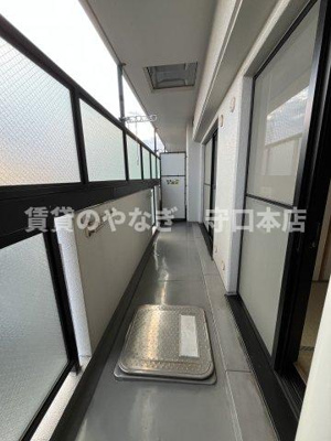 【バルコニー】 | グレイシィーK・Y | 外からの目が気にならないバルコニーで洗濯物が干せます