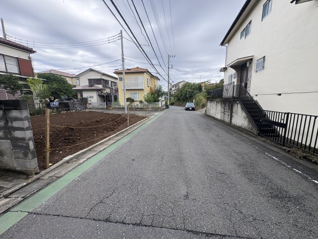 川崎市宮前区有馬908①の前面道路含む現地写真|前面道路含む現地写真です