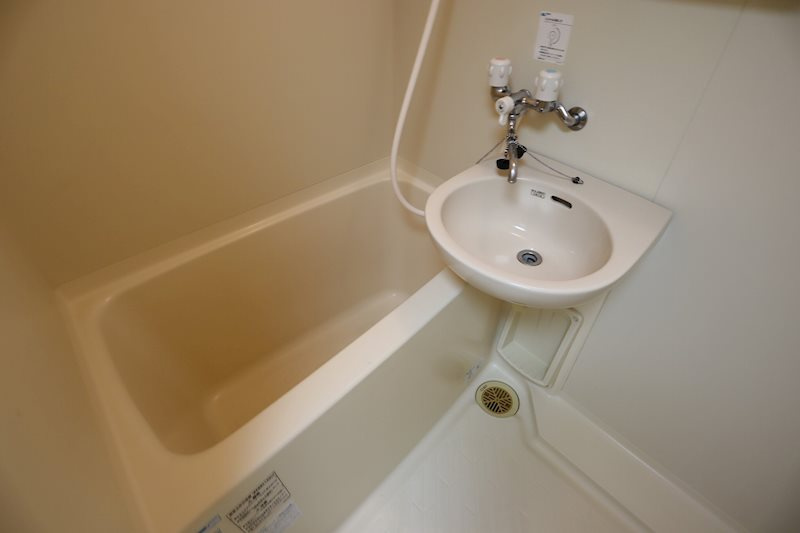 寝屋川市錦町の賃貸マンションの浴室|※同タイプの間取りのお写真となります。