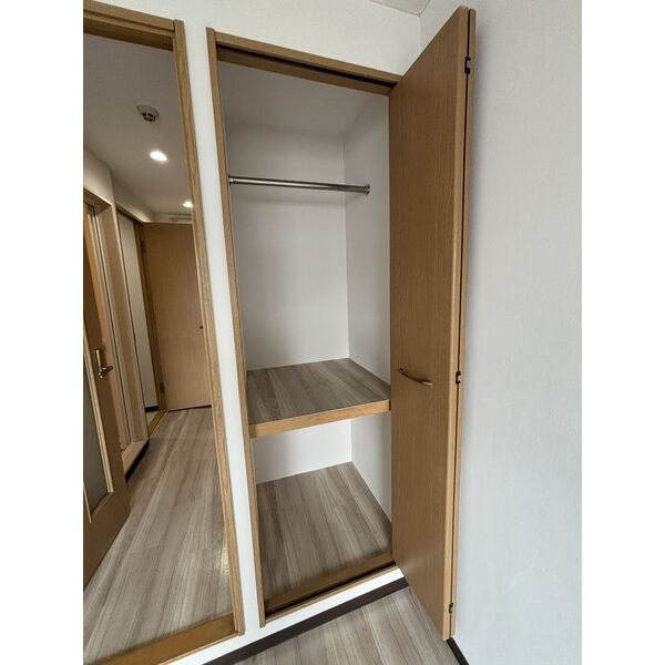 寝屋川市錦町の賃貸マンションの収納