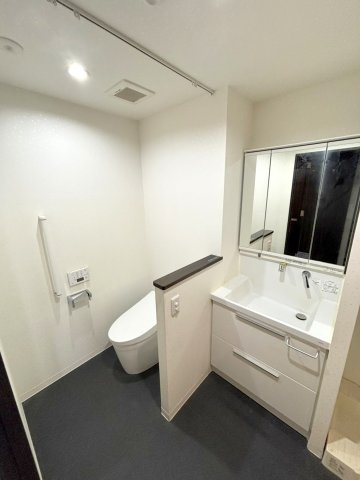 ライオンズマンション浦和仲町の独立洗面台|洗面台