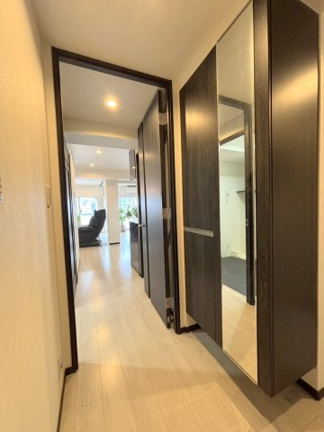 ライオンズマンション浦和仲町の内装|廊下