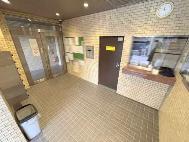 ライオンズマンション浦和仲町のエントランス|共用部・エントランス