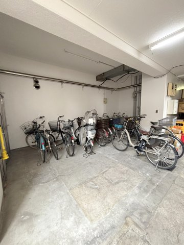 ライオンズマンション浦和仲町の駐輪場|共用部・駐輪場