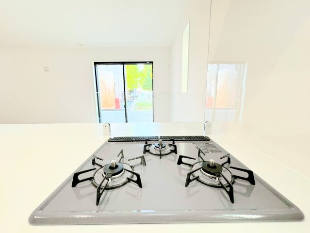 【キッチン】 | ◆◇横浜市青葉区荏田西　新築一戸建て　6号棟◇◆ | ◆毎日使うものだからこそ、料理をする人にとって何口あるのかは重要なポイントですね！