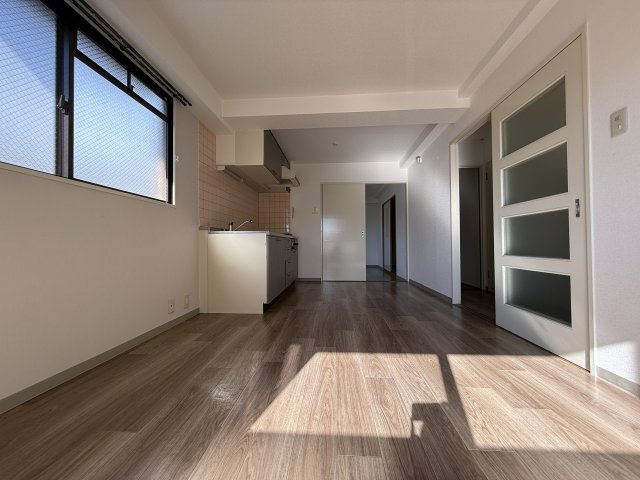 エランドール江坂の内装