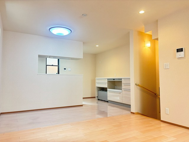 【居間・リビング】