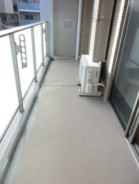 プレジリア代々木大山町のバルコニー