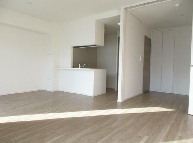 プレジリア代々木大山町の居間・リビング