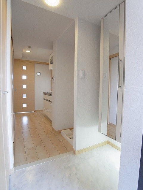 ハミングコートおおたかの森の玄関|玄関