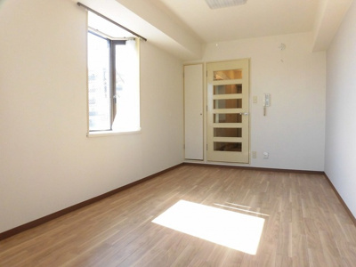 【居間・リビング】 | レグノグリーン淡路 | 明るくキレイなお部屋です