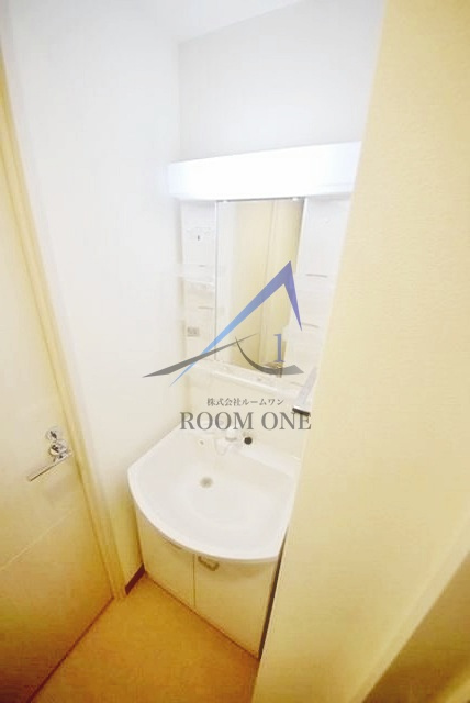 ライジングプレイス綾瀬三番館の洗面所|洗面台です。