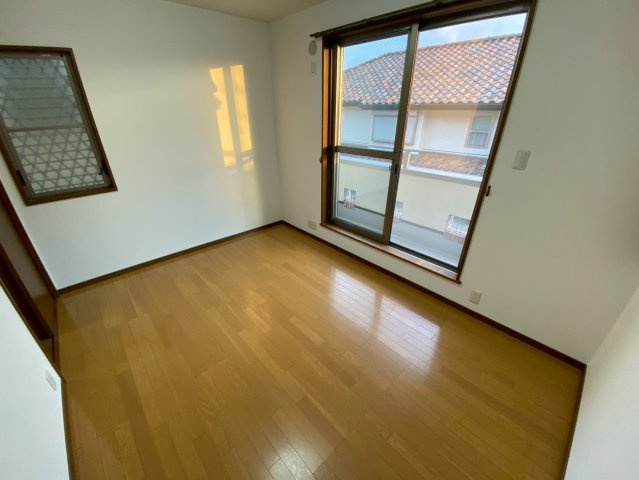 森北町４丁目戸建の居間・リビング