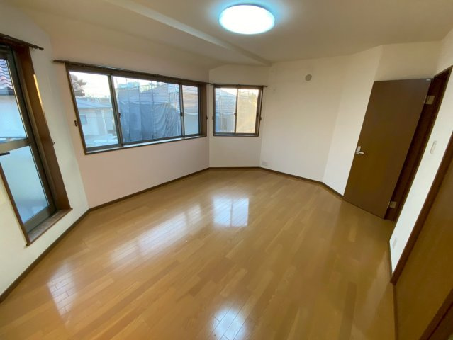 森北町４丁目戸建の居間・リビング