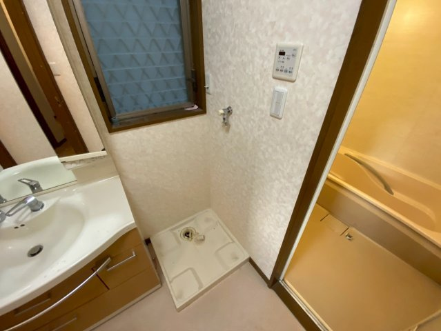 森北町４丁目戸建の玄関