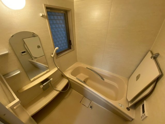 森北町４丁目戸建の浴室