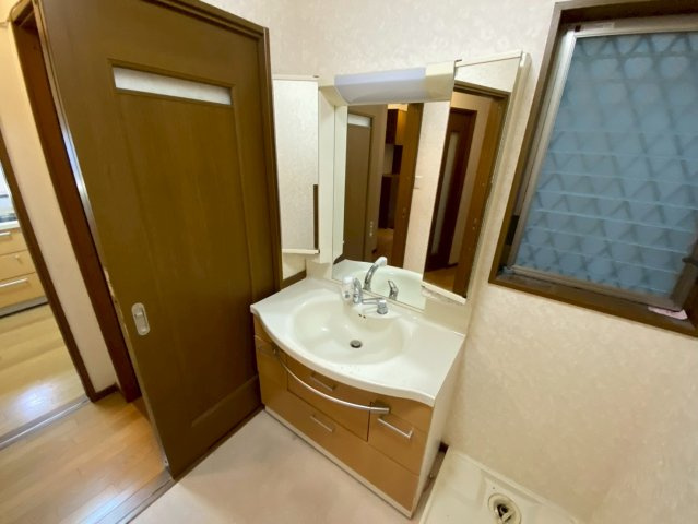 森北町４丁目戸建の洗面所