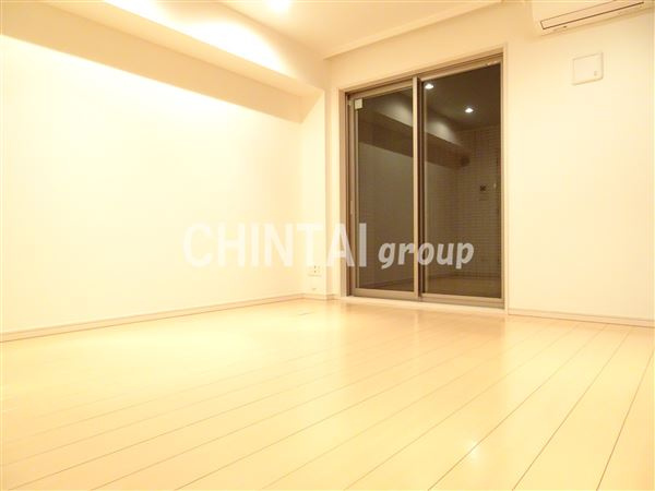 アーデン北沢の居間・リビング