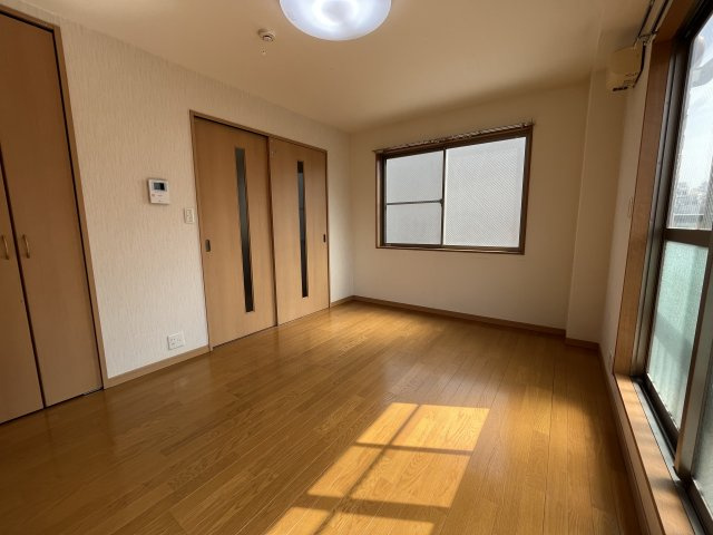 菊坂ハイムの居間・リビング