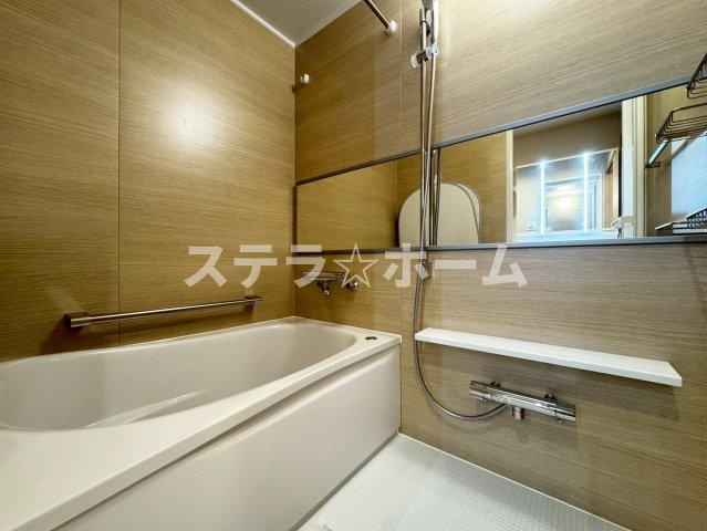 南春日丘プライムタウンB棟の浴室|落ち着いた空間のお風呂です