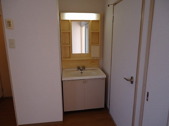 ヴェルディＡの洗面所|使いやすい洗面所です