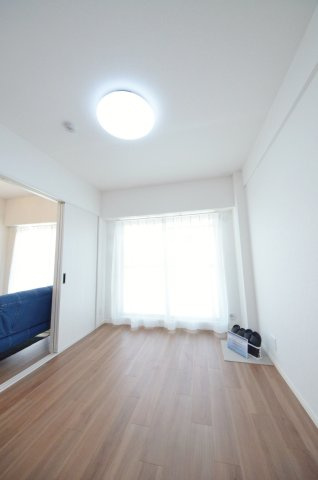 ハイツ西翠苑の洋室|全居室収納スペース有、お部屋が広く綺麗に使えます