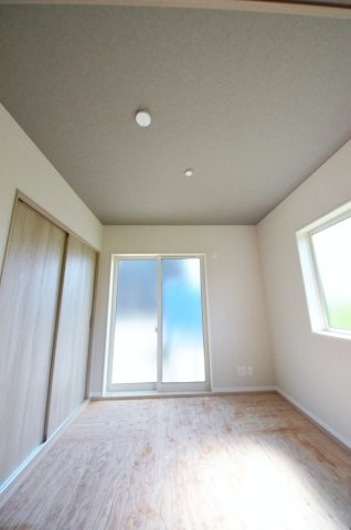 可部東二丁目の洋室|全居室収納スペース有、お部屋が広く綺麗に使えます