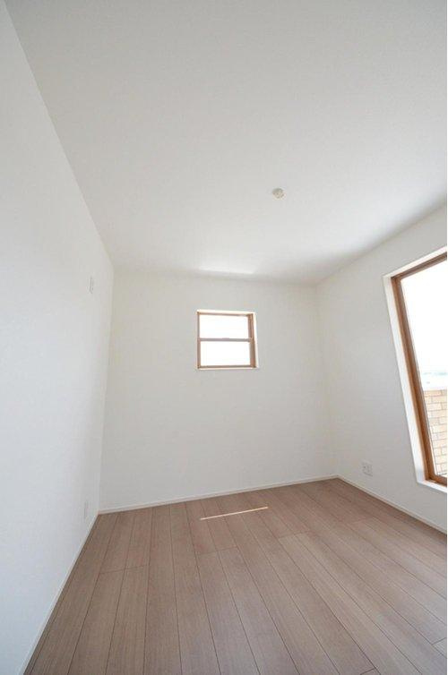 八木6丁目のその他|全居室収納スペース有、お部屋が広く綺麗に使えます